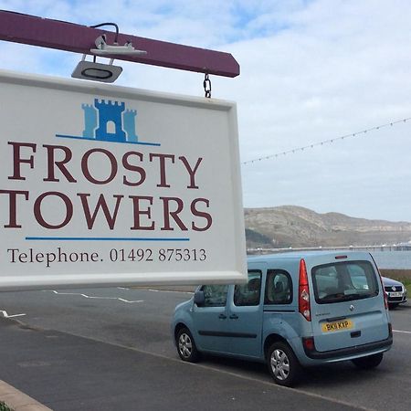 Bed and Breakfast Frosty Towers Llandudno Esterno foto