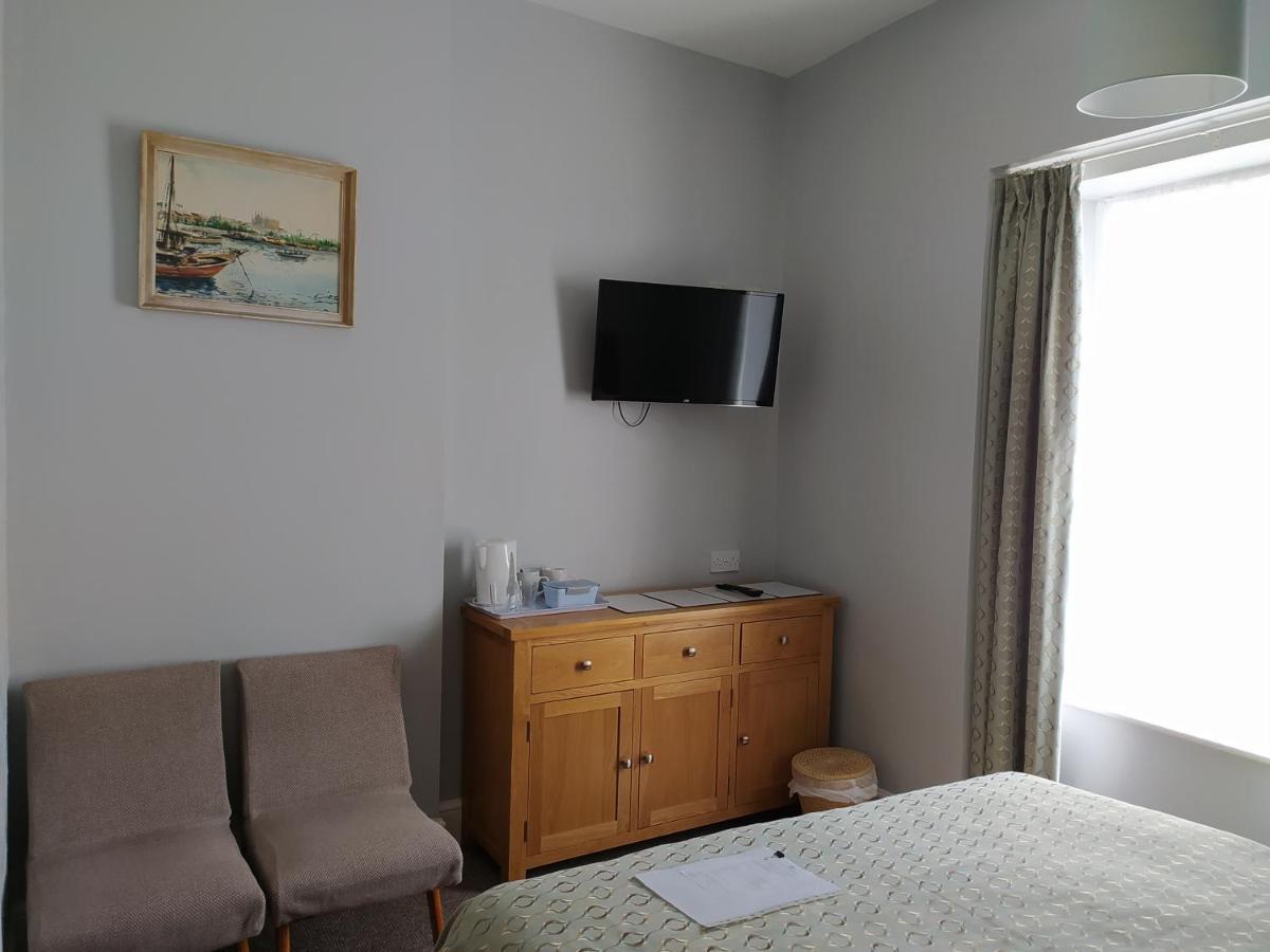 Bed and Breakfast Frosty Towers Llandudno Esterno foto