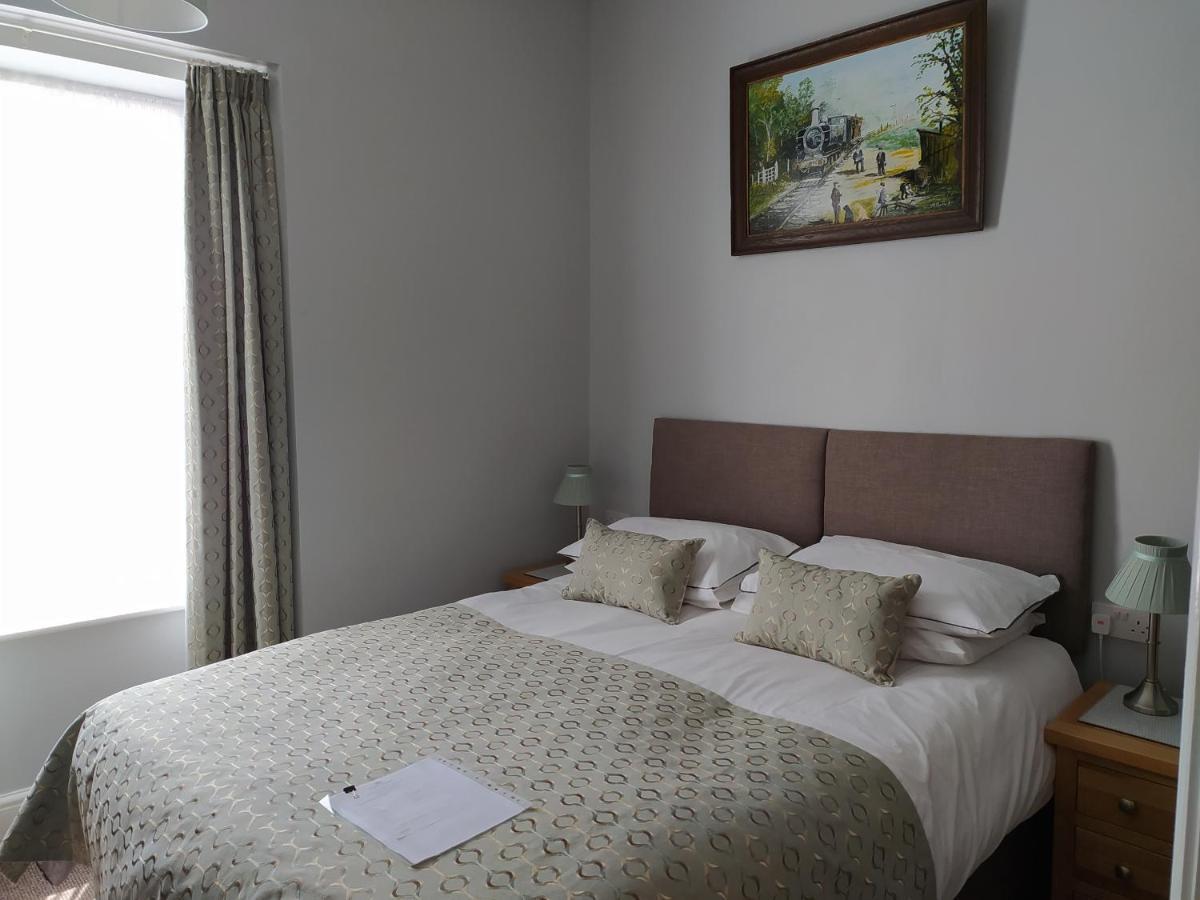 Bed and Breakfast Frosty Towers Llandudno Esterno foto