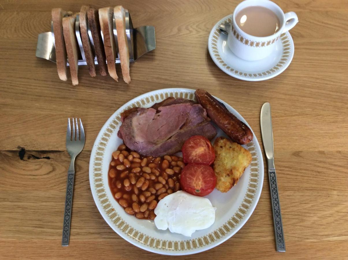 Bed and Breakfast Frosty Towers Llandudno Esterno foto