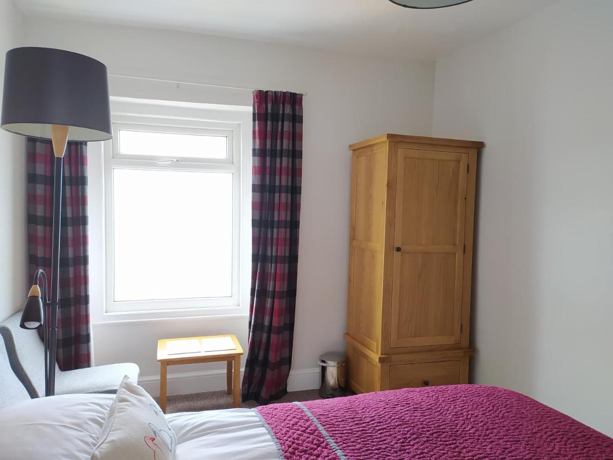 Bed and Breakfast Frosty Towers Llandudno Esterno foto