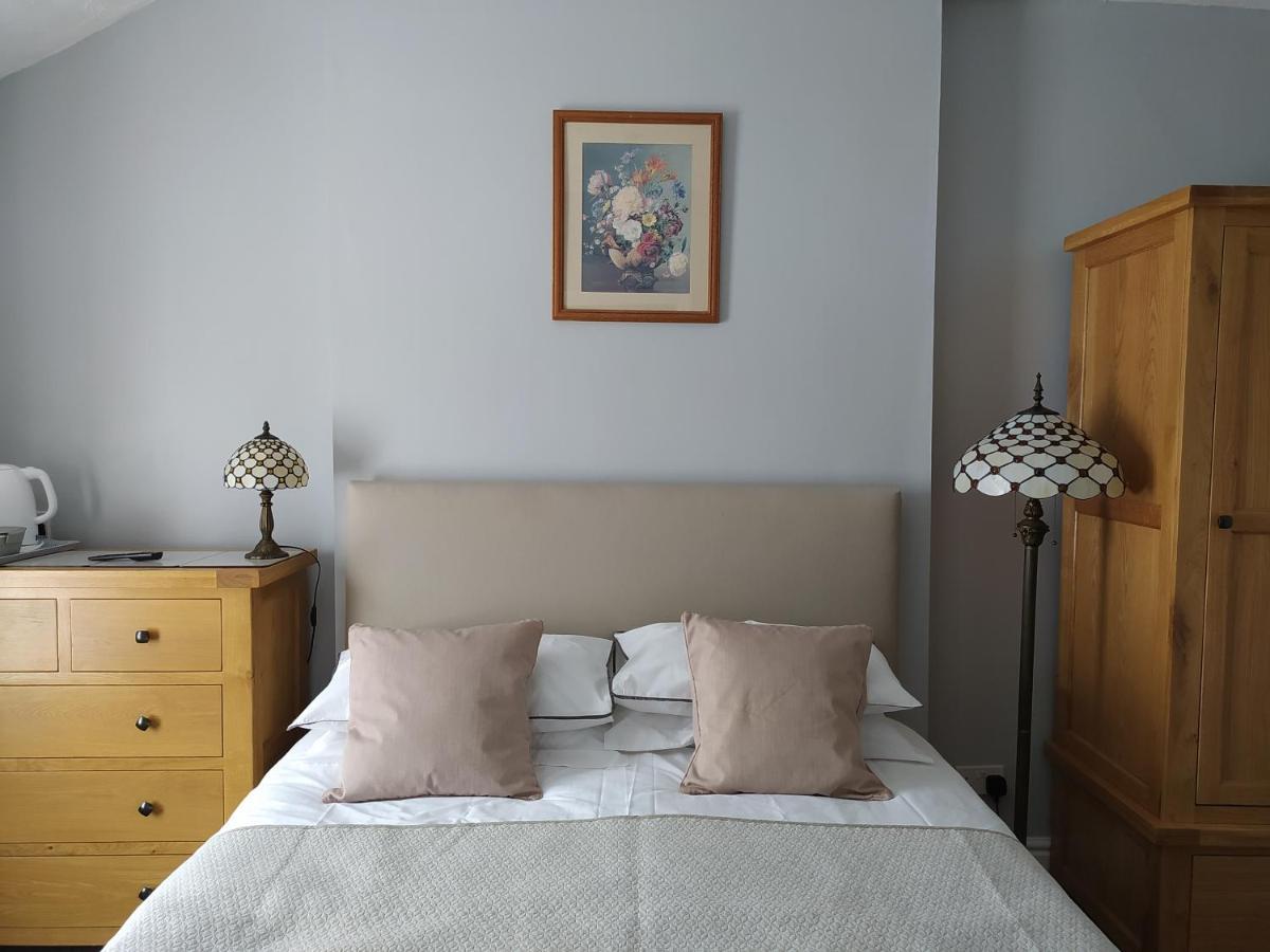 Bed and Breakfast Frosty Towers Llandudno Esterno foto
